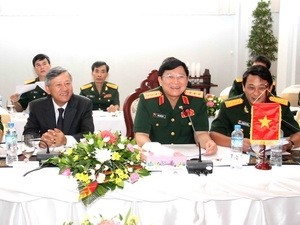 Hội đàm cấp cao Bộ Quốc phòng Việt Nam – Bộ Quốc phòng Lào - ảnh 1